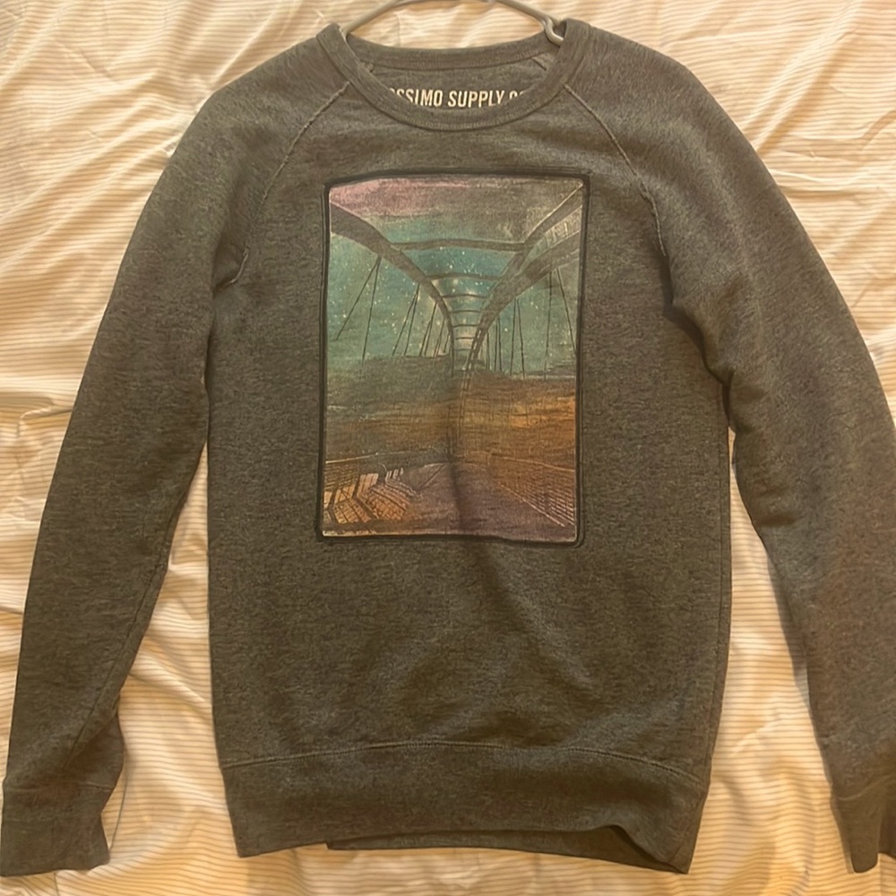 Mossimo sweatshirt